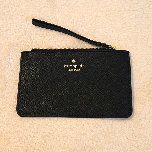 NWOT Kate Spade Staci Medium wristlet in black - Picture 1 of 3